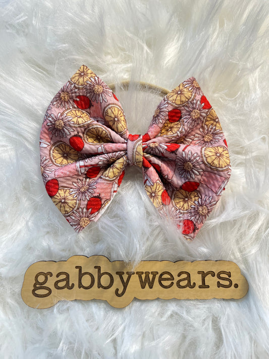 Strawberry Lemonade Bow