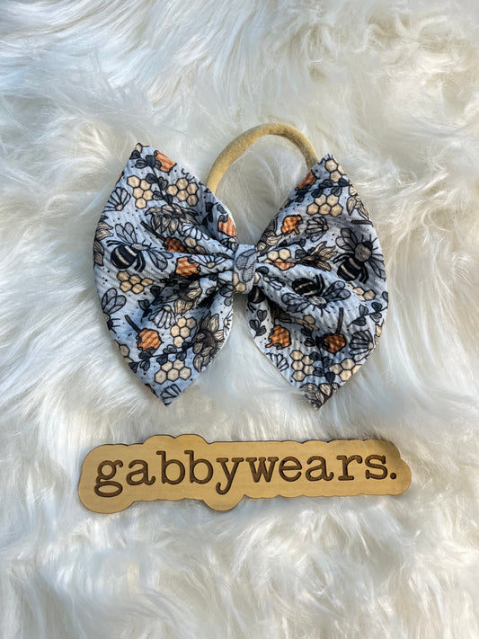 Bee Bow